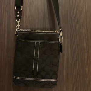 Authentic coach crossbody purse